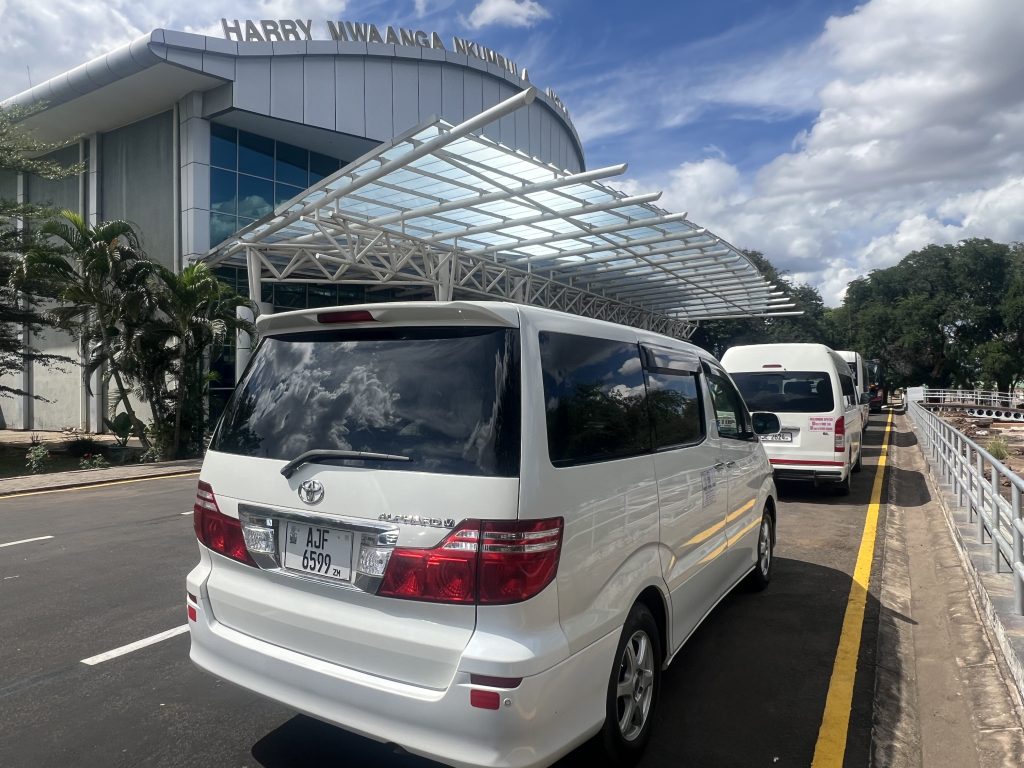 Yankee Travel and Tours private transfer