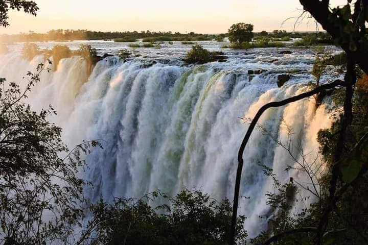 Victoria Falls Guided Tour – Zambia