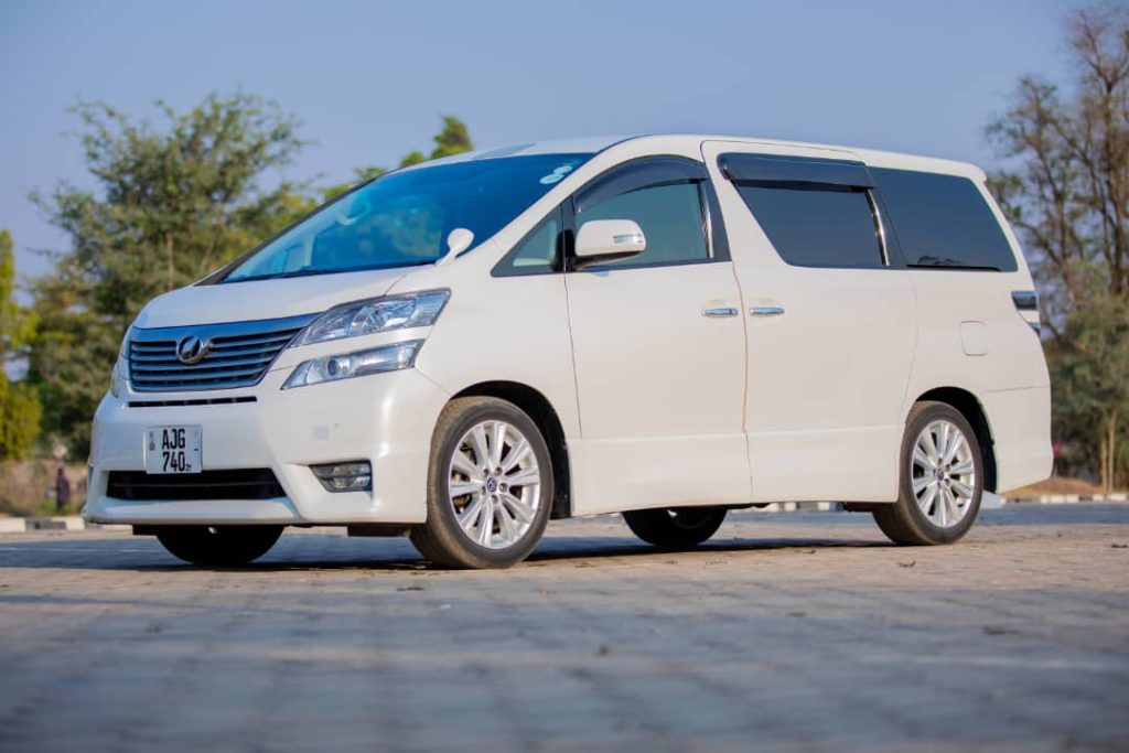 Toyota Vellfire 7 seater car hire in Livingstone